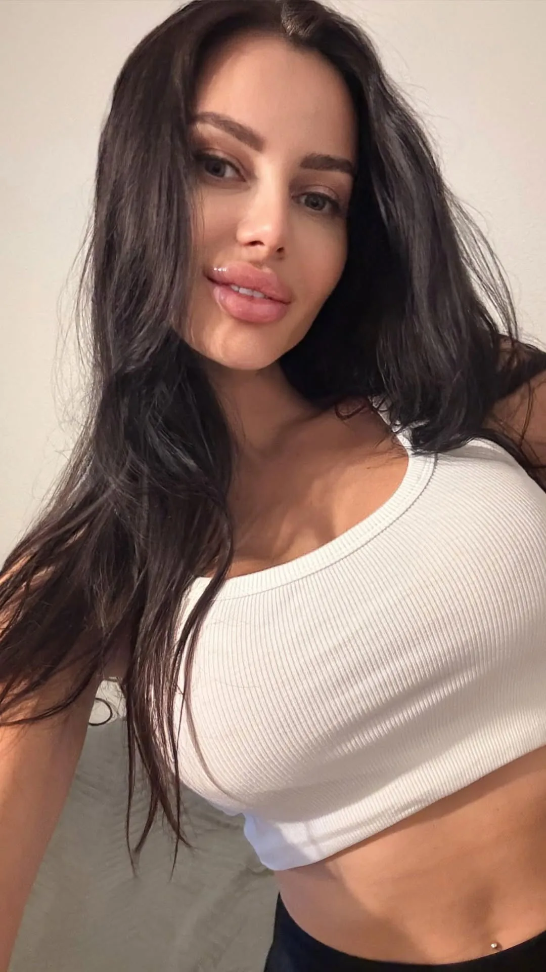Valentina escort Oxford